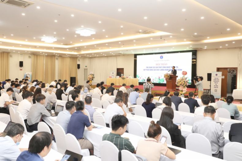 Kê đơn thuốc điện tử, người bệnh không phải đau đầu dịch chữ bác sĩ